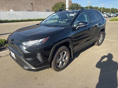Used 2025 Toyota RAV4 XLE w/ Convenience Package