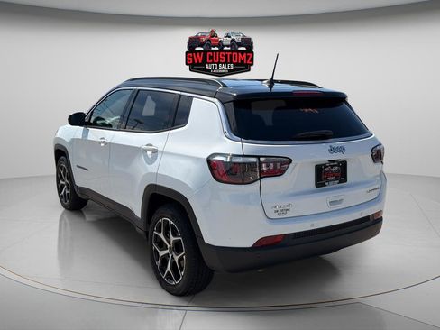 Used 2025 Jeep Compass Limited AWD/4WD image 5