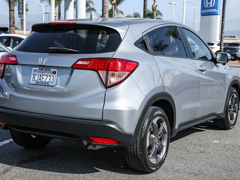 Used 2018 Honda HR-V EX image 7