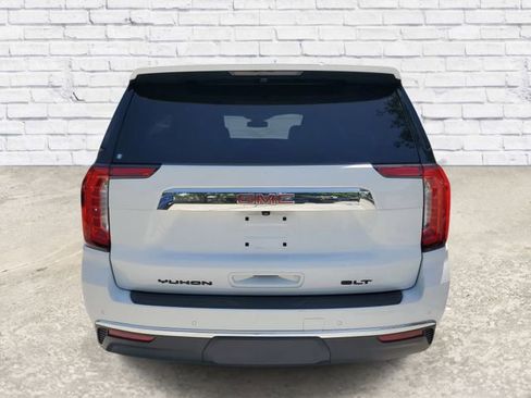 Used 2023 GMC Yukon XL SLT w/ SLT Premium Package RWD image 3