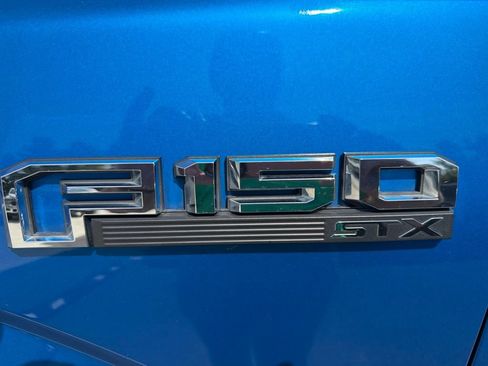 Used 2019 Ford F150 XL w/ Equipment Group 101A Mid AWD/4WD image 4