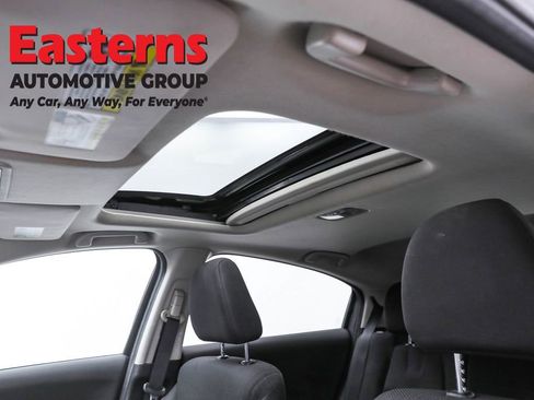 Used 2017 Honda HR-V EX image 33