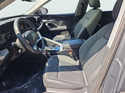 Certified 2025 Audi Q5 Premium w/ Convenience Package AWD/4WD image 34
