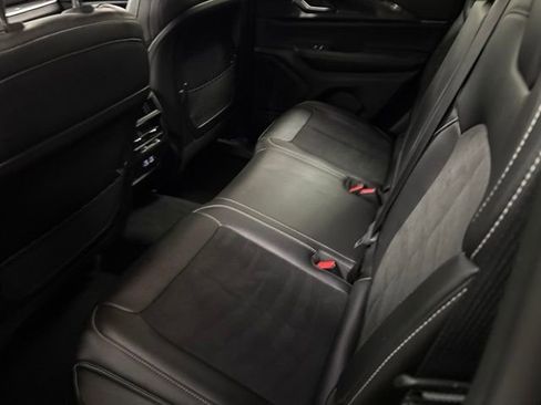 Used 2023 Jeep Grand Cherokee Altitude AWD/4WD image 16
