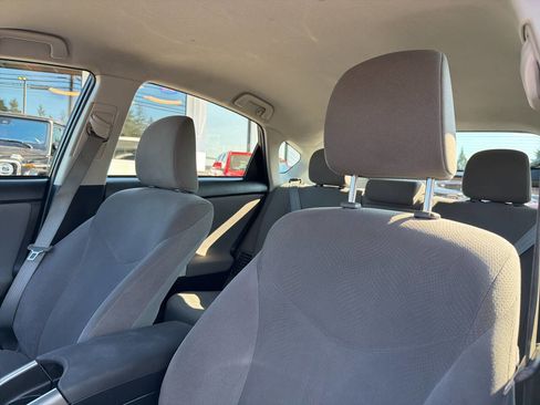 Used 2014 Toyota Prius Two image 35