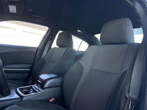 Used 2022 Dodge Charger SXT image 18