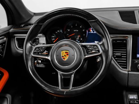 Used 2018 Porsche Macan GTS AWD/4WD image 10