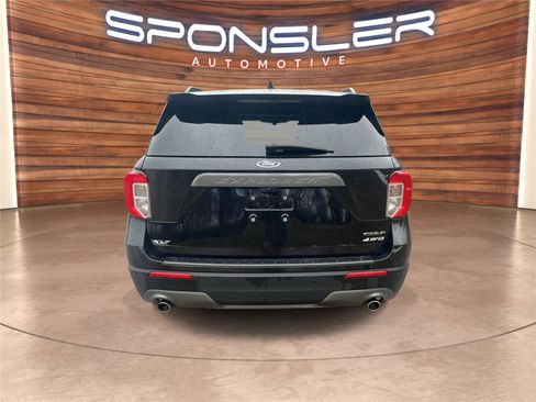 Used 2023 Ford Explorer XLT w/ Equipment Group 202A image 5