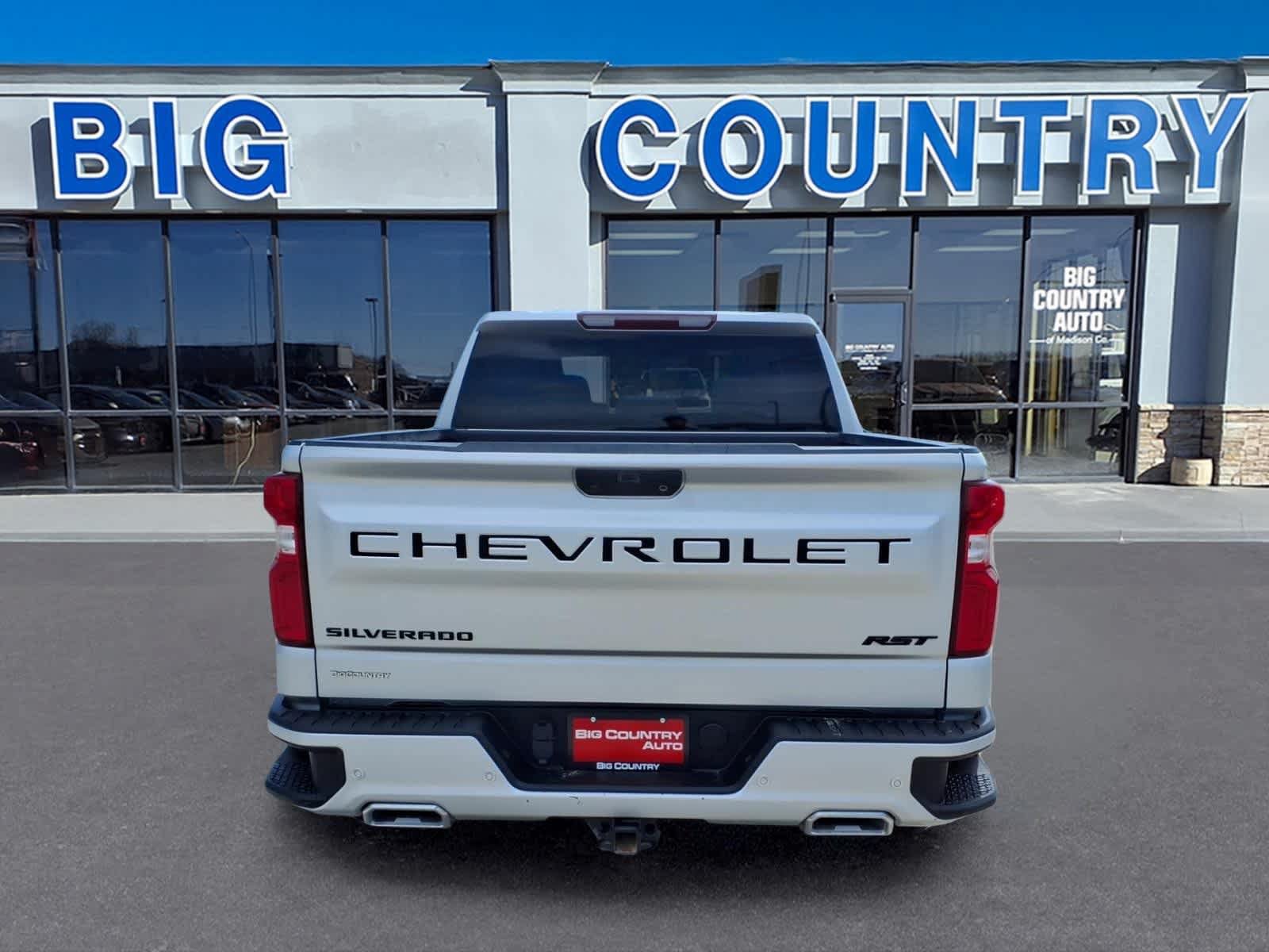 Used 2022 Chevrolet Silverado 1500 RST AWD/4WD image 6