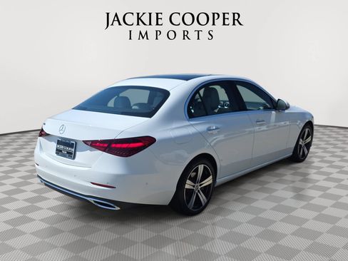 Used 2025 Mercedes-Benz C 300 Sedan image 5