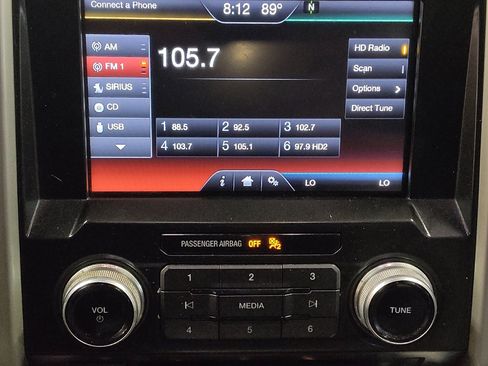 Used 2015 Ford F150 Lariat w/ Equipment Group 502A Luxury AWD/4WD image 25
