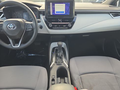 Used 2025 Toyota Corolla SE FWD image 14