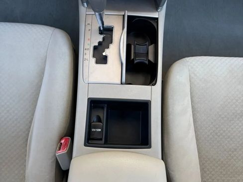 Used 2009 Toyota Camry LE FWD image 12