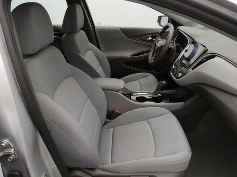 Used 2020 Chevrolet Malibu LS FWD image 21