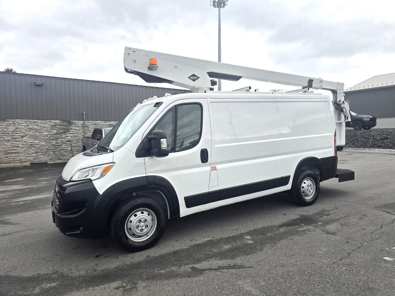 Used 2023 RAM ProMaster 3500 FWD image 3