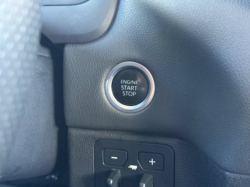 Used 2023 Toyota Tundra Limited AWD/4WD image 21