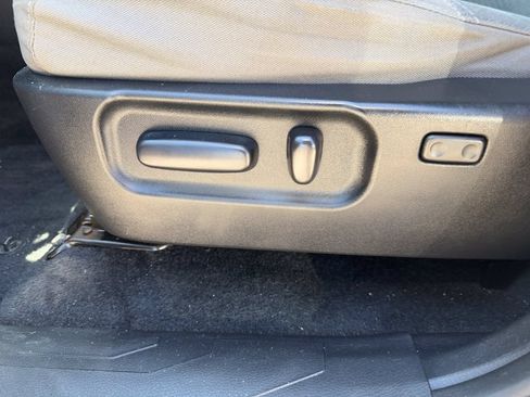 Used 2021 Toyota Tacoma SR5 RWD image 22