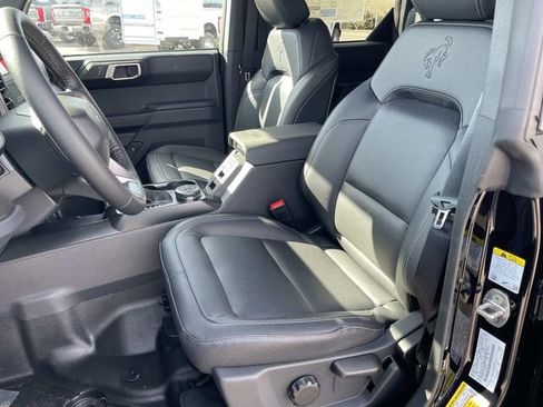 New 2025 Ford Bronco Badlands image 18