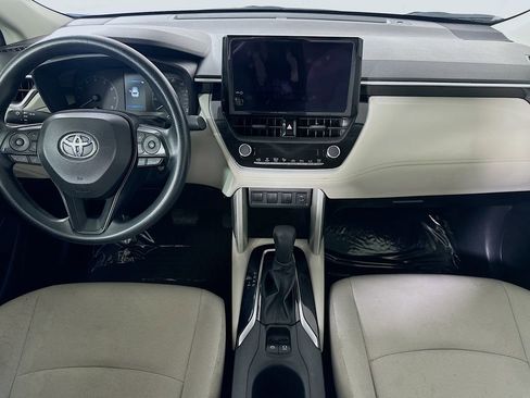 Used 2024 Toyota Corolla Cross L image 18