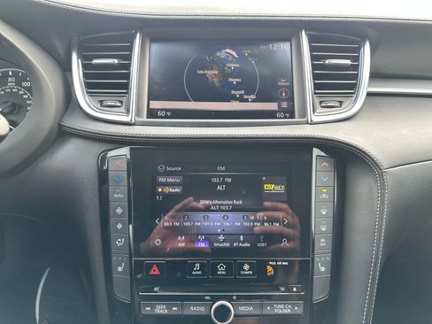 Used 2020 INFINITI QX50 Essential w/ Edition 30 Package image 18