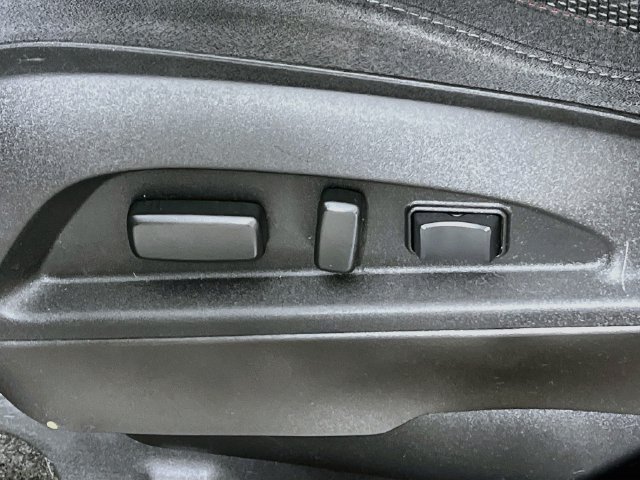 Used 2017 Chevrolet Equinox LT w/ Convenience Package FWD image 11