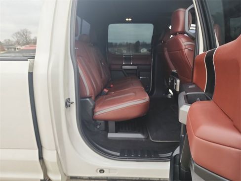 Used 2018 Ford F250 Platinum w/ Platinum Ultimate Package image 10