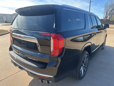 Used 2022 GMC Yukon XL Denali image 5