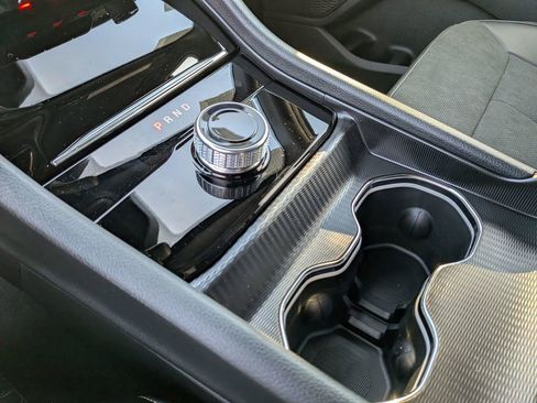 New 2025 Jeep Grand Cherokee Altitude image 22