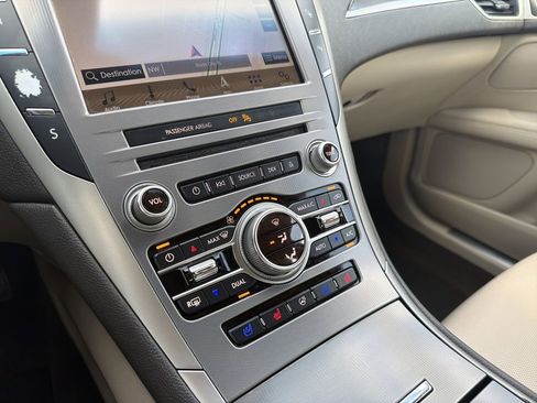 Used 2019 Lincoln MKZ Reserve FWD image 24