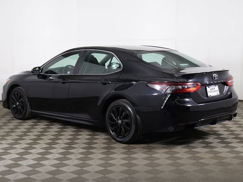 Used 2024 Toyota Camry SE image 8