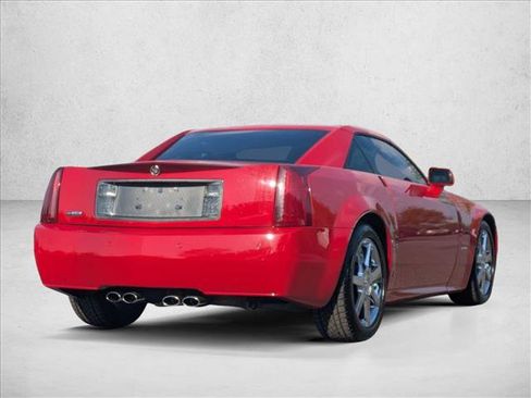 Used 2007 Cadillac XLR RWD image 5