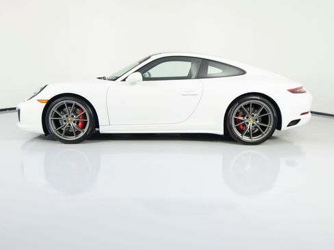 Certified 2017 Porsche 911 Carrera 4S image 2