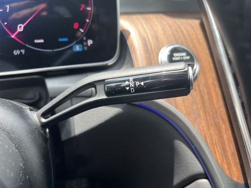 Certified 2025 Mercedes-Benz GLC 300 4MATIC image 45
