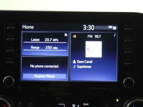 Used 2021 Toyota Highlander XLE image 26