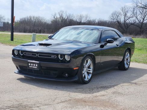 Used 2022 Dodge Challenger GT w/ Plus Package image 3