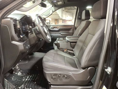 Used 2024 Chevrolet Silverado 1500 LT image 13