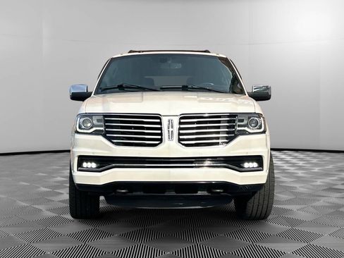 Used 2016 Lincoln Navigator Reserve image 2