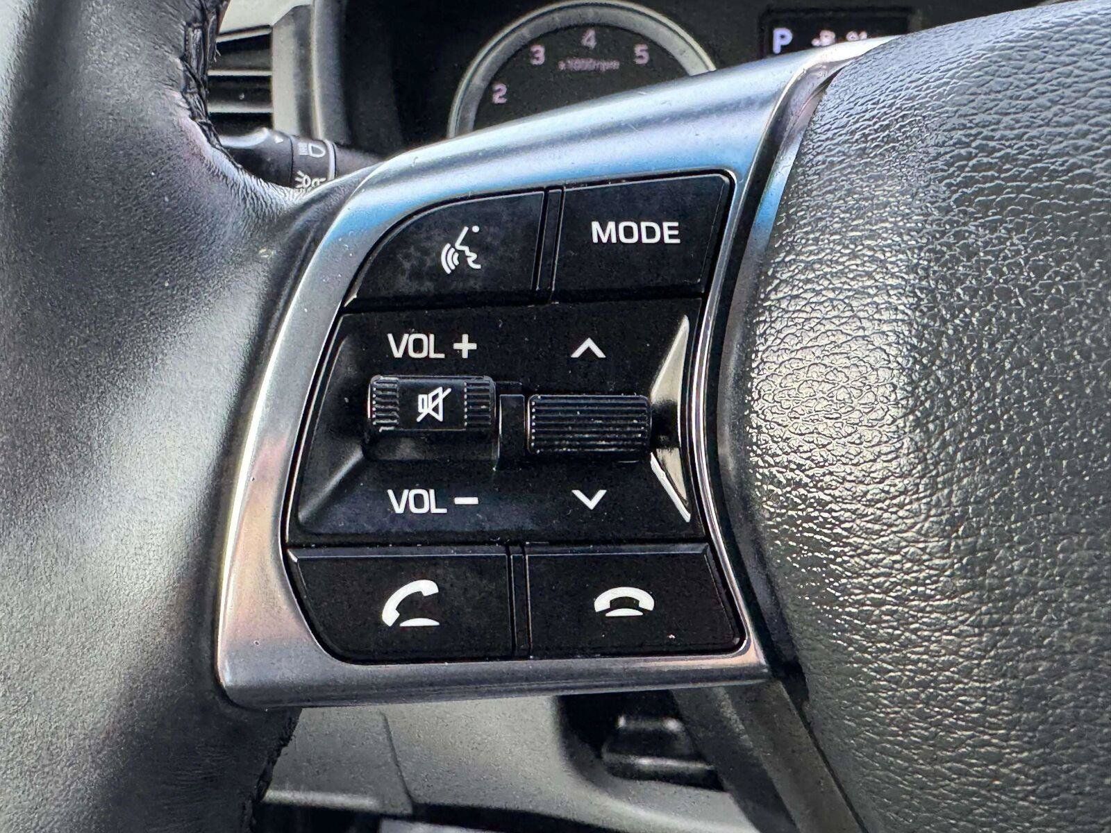 Used 2018 Hyundai Sonata Limited w/ Cargo Package FWD image 19