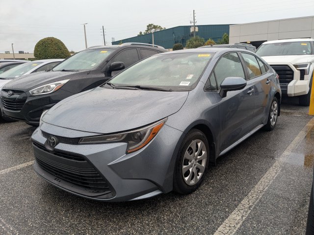 Certified 2025 Toyota Corolla LE FWD image 2