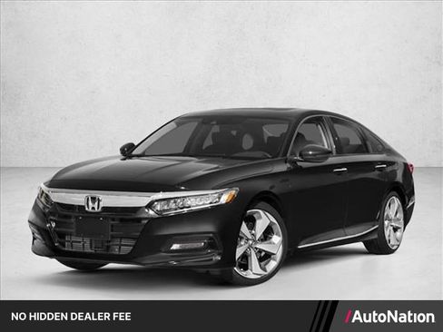 Used 2018 Honda Accord Touring image 1