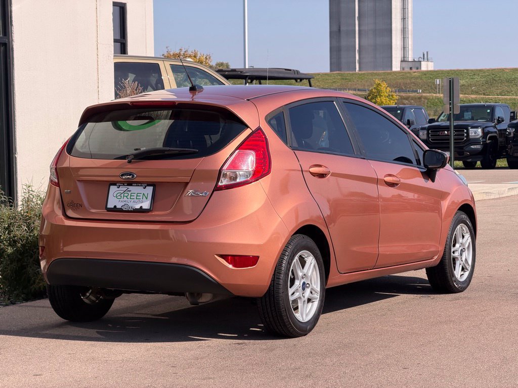 Used 2017 Ford Fiesta SE FWD image 4