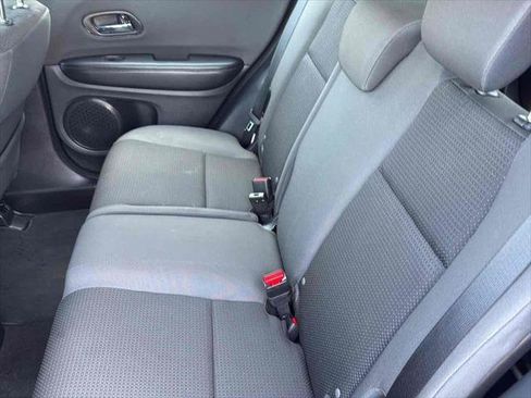 Used 2022 Honda HR-V LX image 25