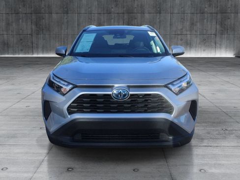 Used 2024 Toyota RAV4 XLE AWD/4WD image 31