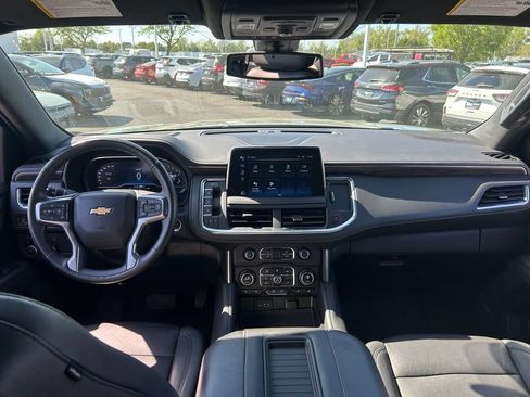 Used 2022 Chevrolet Tahoe LT w/ Luxury Package AWD/4WD image 9