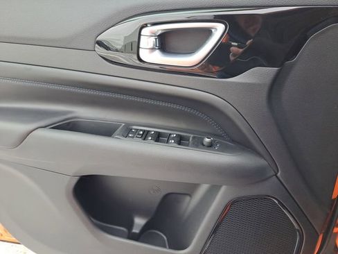 New 2026 Jeep Compass Latitude image 15