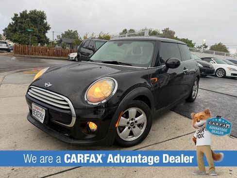 Used 2015 MINI Cooper 2-Door Hardtop image 1