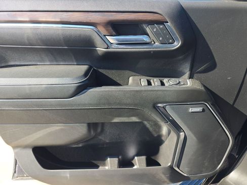 Used 2023 GMC Sierra 1500 SLT w/ SLT Premium Package image 11