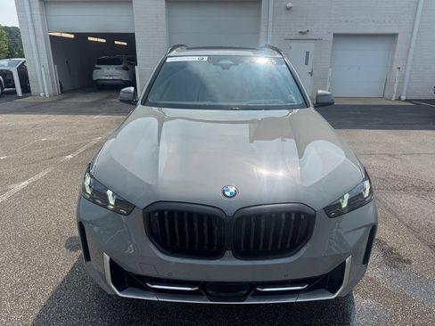 Used 2025 BMW X5 xDrive40i w/ Parking Assistance Package AWD/4WD image 9