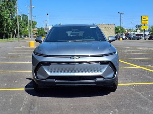 New 2026 Chevrolet Equinox EV LT AWD/4WD image 21
