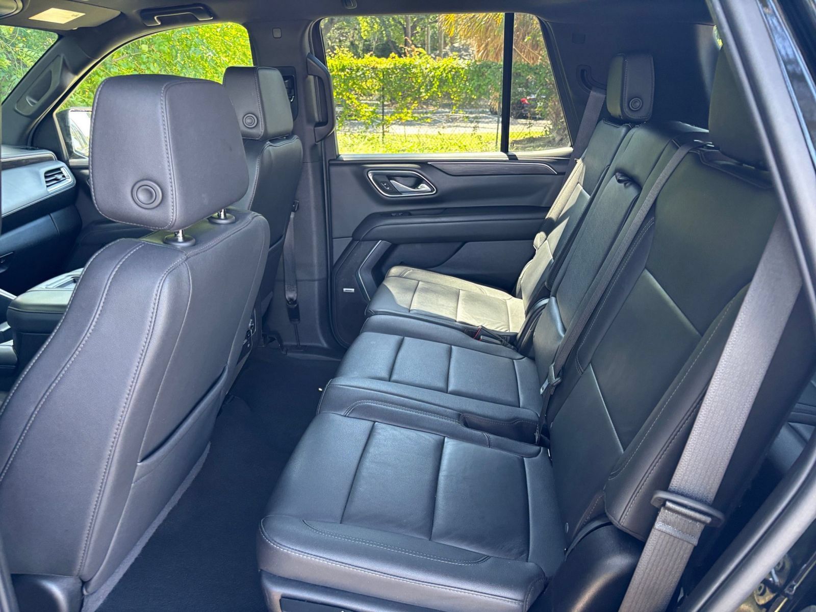 Used 2024 Chevrolet Tahoe LT w/ Luxury Package RWD image 29